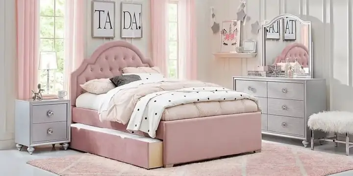 phòng ngủ cho bé gái 18 tuổi