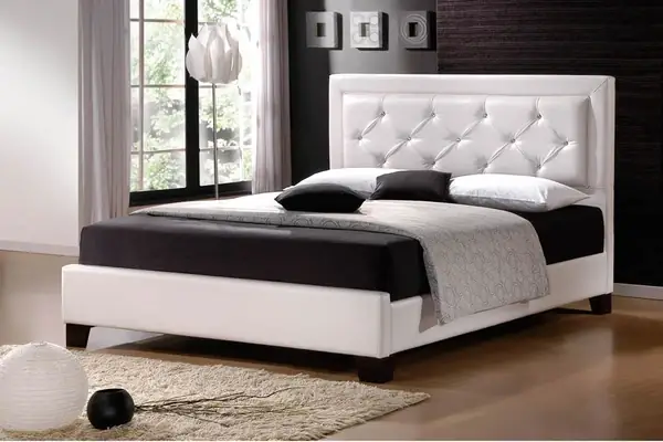 Để đáp ứng nhu cầu sinh hoạt của 4 người, KTS đã tư vấn cho gia chủ tách phòng ngủ 25m² thành 3 không gian bằng vách thạch cao hoặc vách gỗ nhẹ.