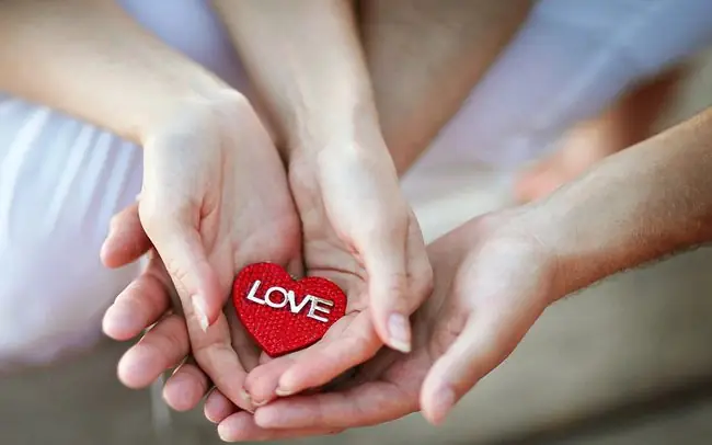 Phòng Ngủ Cho Nam Giới Màu Đỏ: Phối Màu và Phong Cách Độc Đáo