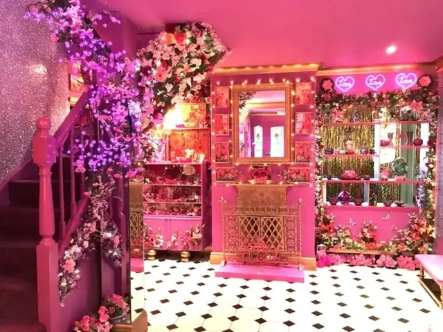 Hướng dẫn tạo phòng ngủ của công chúa Barbie Hướng dẫn tạo phòng ngủ của công chúa Barbie