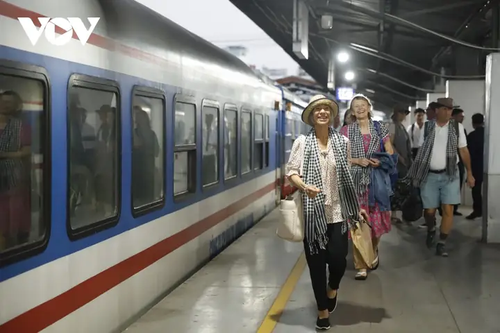 Phòng ngủ khách sạn đẹp Việt Nam: Xu hướng và gợi ý thiết kế