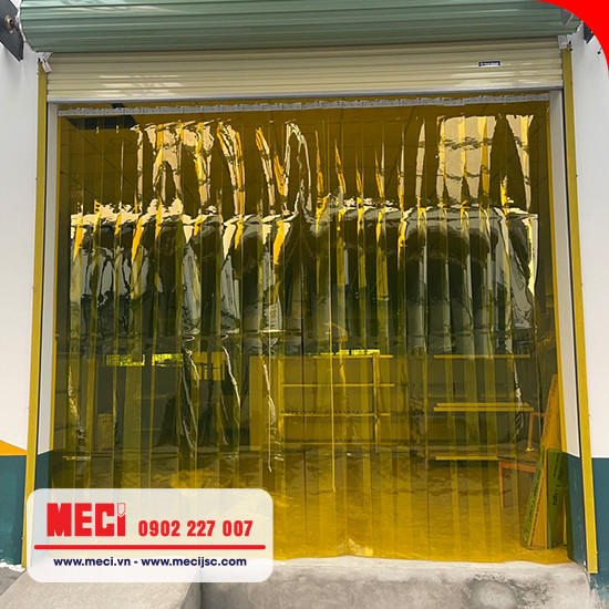 Rèm cửa nhựa dẻo màu vàng trong chống côn trùng hiệu quả