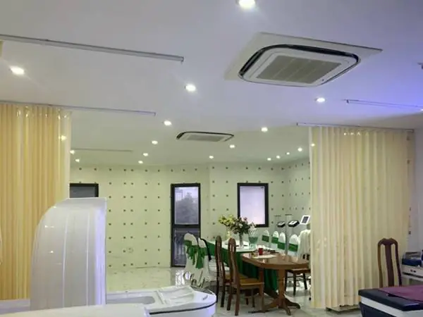 Ưu điểm giữa rèm vải ngăn phòng ngủ với vách ngăn