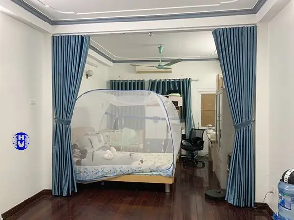 Ưu điểm giữa rèm vải ngăn phòng ngủ với vách ngăn