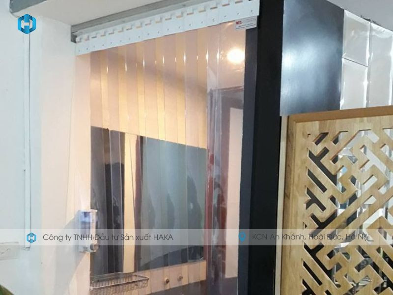 Rèm nhựa PVC, một giải pháp thay thế hiệu quả cho cửa nhựa xếp vách ngăn.