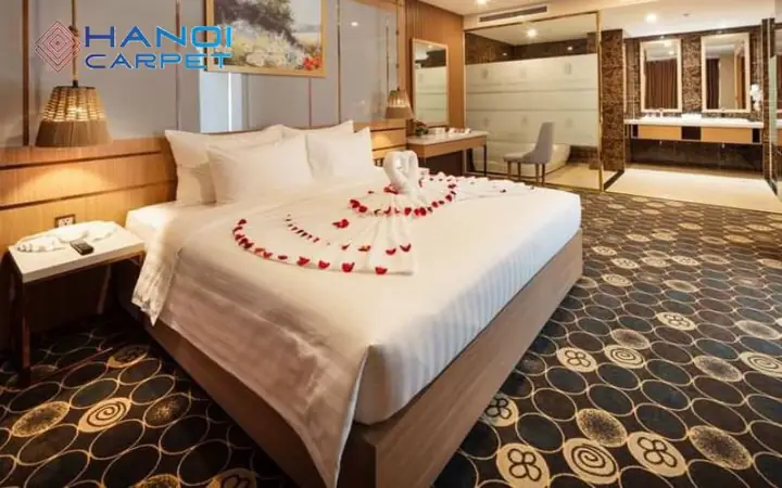 Thảm Trang Trí Phòng Ngủ Khách Sạn: Tối Ưu Thẩm Mỹ và Tiện Nghi