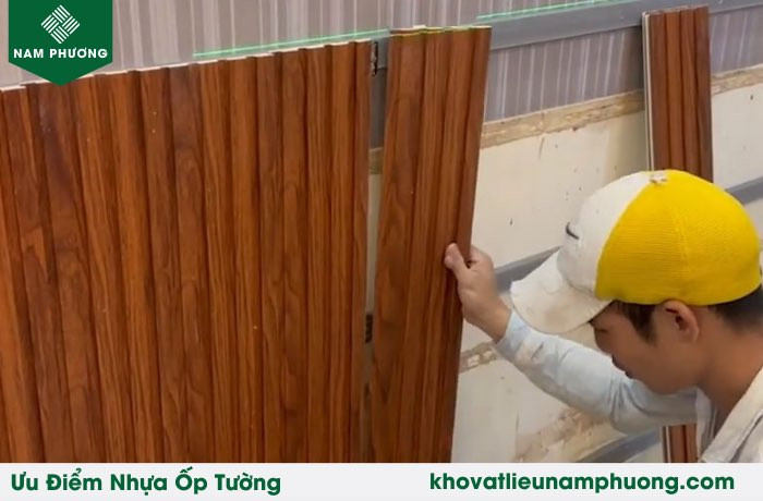 Thi công tấm nhựa ốp tường nhẹ