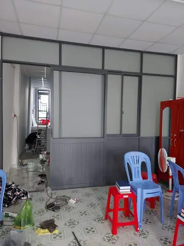 thi công vách ngăn phòng ngủ