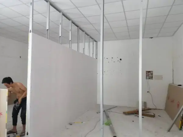 thi công vách ngăn phòng ngủ