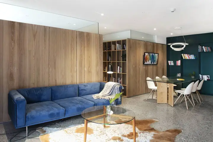 3. Mẫu thiết kế căn hộ chung cư 60m2 - 2 phòng ngủ với chất liệu gỗ 3. Mẫu thiết kế căn hộ chung cư 60m2 - 2 phòng ngủ với chất liệu gỗ