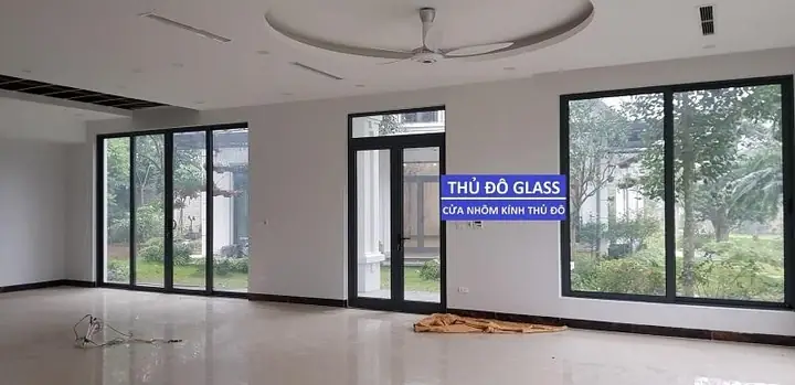 Hướng dẫn thiết kế cửa cho phòng ngủ: Chọn mẫu và vật liệu phù hợp Hướng dẫn thiết kế cửa cho phòng ngủ: Chọn mẫu và vật liệu phù hợp