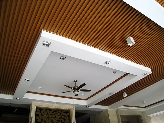 Thiết kế trần nhựa phòng ngủ: Ý tưởng và lựa chọn tối ưu