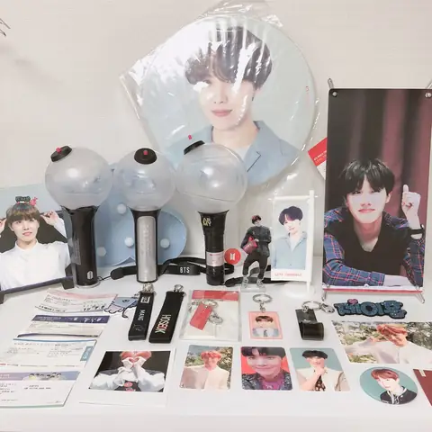 Gợi Ý Cách Trang Trí Phòng Ngủ BTS Đẹp Và Độc Đáo Cho ARMY