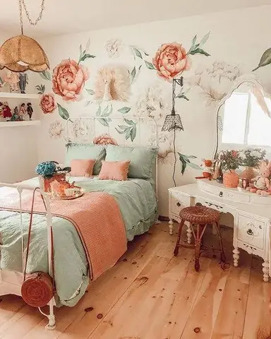 Trang trí tường phòng ngủ bằng giấy dán tường