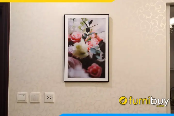 Tranh hoa hong canvas treo chung cu hien dai