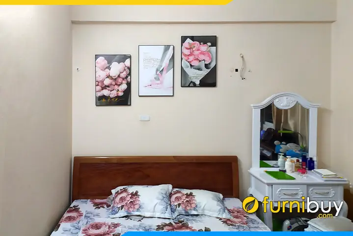 Tranh canvas treo phong ngu doa hong phap