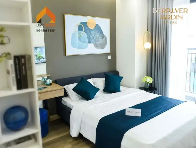 Lựa chọn tranh sơn dầu treo phòng ngủ cho những loại phòng thiết kế sang trọng và rộng