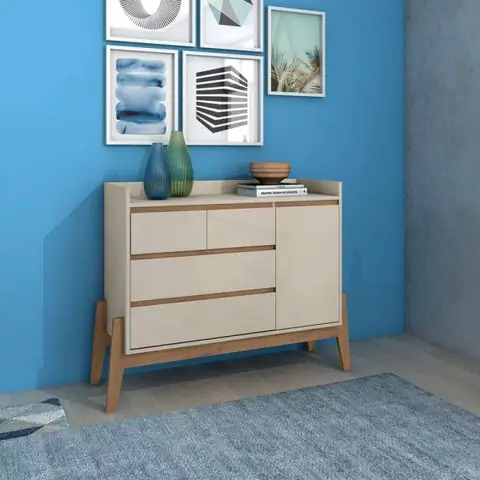 Nằm trên một giá đỡ độc đáo, tủ quần áo 4 ngăn kéo sở hữu được cả yếu tố thẩm mỹ lẫn chức năng. Nằm trên một giá đỡ độc đáo, tủ quần áo 4 ngăn kéo sở hữu được cả yếu tố thẩm mỹ lẫn chức năng.