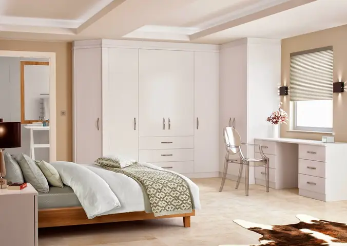 Tủ Quần Áo Nhựa Cho Phòng Ngủ: Hướng Dẫn Chọn Mua & Bố Trí Tối Ưu