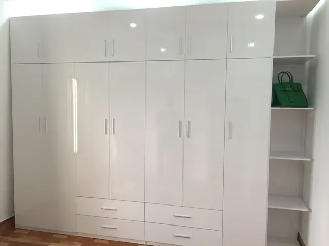 Tủ Quần Áo Nhựa Cho Phòng Ngủ: Hướng Dẫn Chọn Mua & Bố Trí Tối Ưu