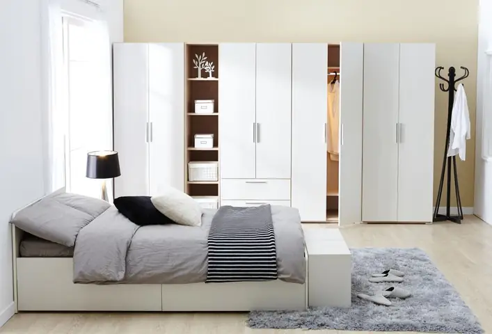 tủ quần áo phòng ngủ nhỏ