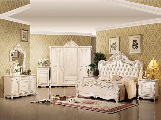 Tủ quần áo phòng ngủ tân cổ điển: Đặc điểm & Hướng dẫn chọn