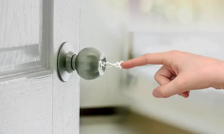 10+ Ý Tưởng Thiết Kế **Tường Phòng Ngủ An Lành** Đem Lại Giấc Ngủ Ngon