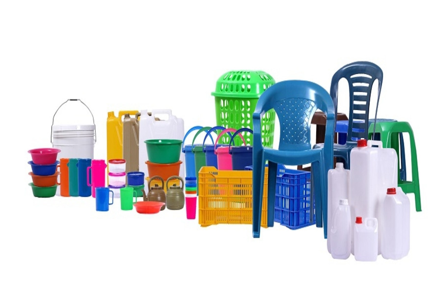 Ứng dụng thực tế của nhựa nhiệt dẻo là bàn ghế và đồ gia dụng