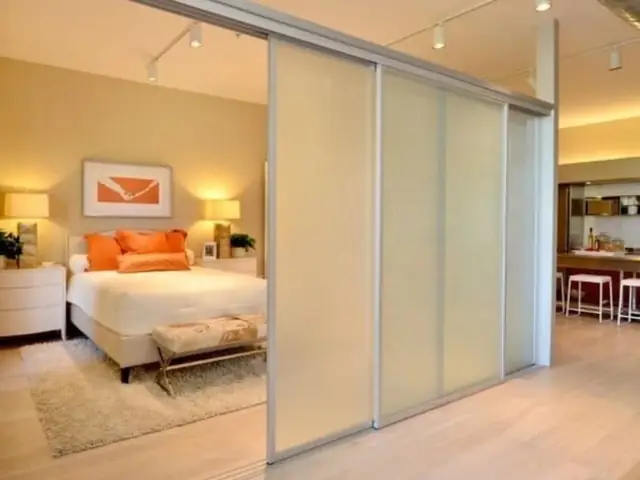 Vách Ngăn Kính Cách Âm Phòng Ngủ: Hướng Dẫn Lựa Chọn Và Lắp Đặt Hiệu Quả