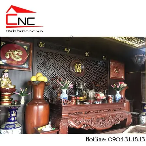 vách ngăn phòng ngủ và phòng thờ